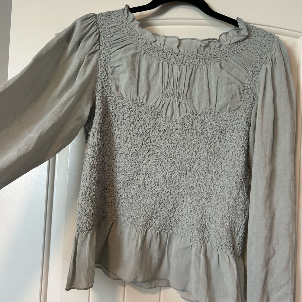 🌺 Anthropologie Feminine Gray/Blue Textured Blouse